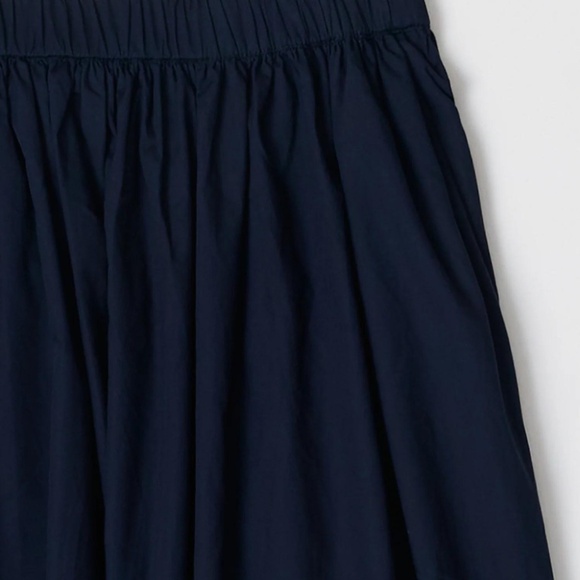 Bubble Midi Skirt in Navy Blue - Picture 5 of 6